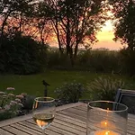 Idyllische An Der Nordsee- Alte Schule Suellwarden Feriehus Butjadingen