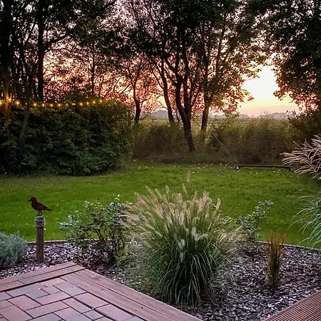 Idyllische An Der Nordsee- Alte Schule Suellwarden Tatil Evi